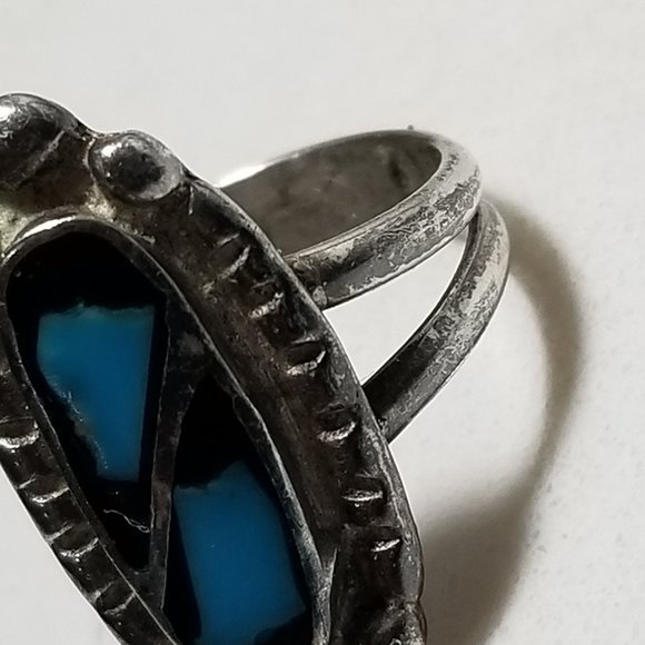 Zuni Design and Sterling Ring with Genuine Turquoise Arizona Art - Picture 4 of 10